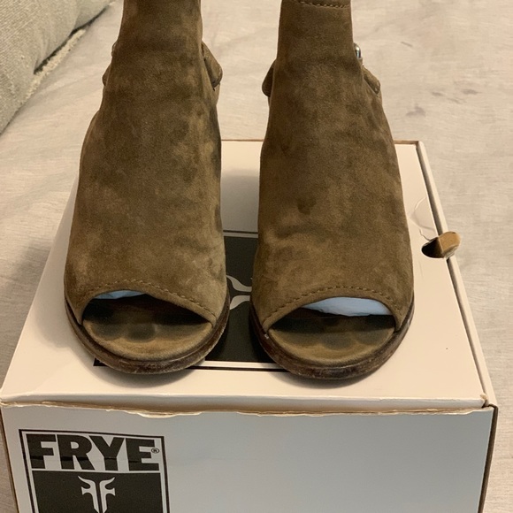 Frye Dani shield sling mule Sz 7.5 dark taupe - Picture 4 of 8